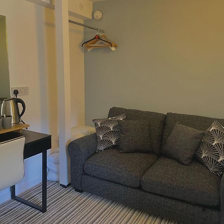 The Sibson Inn Hotel Water Newton Екстериор снимка
