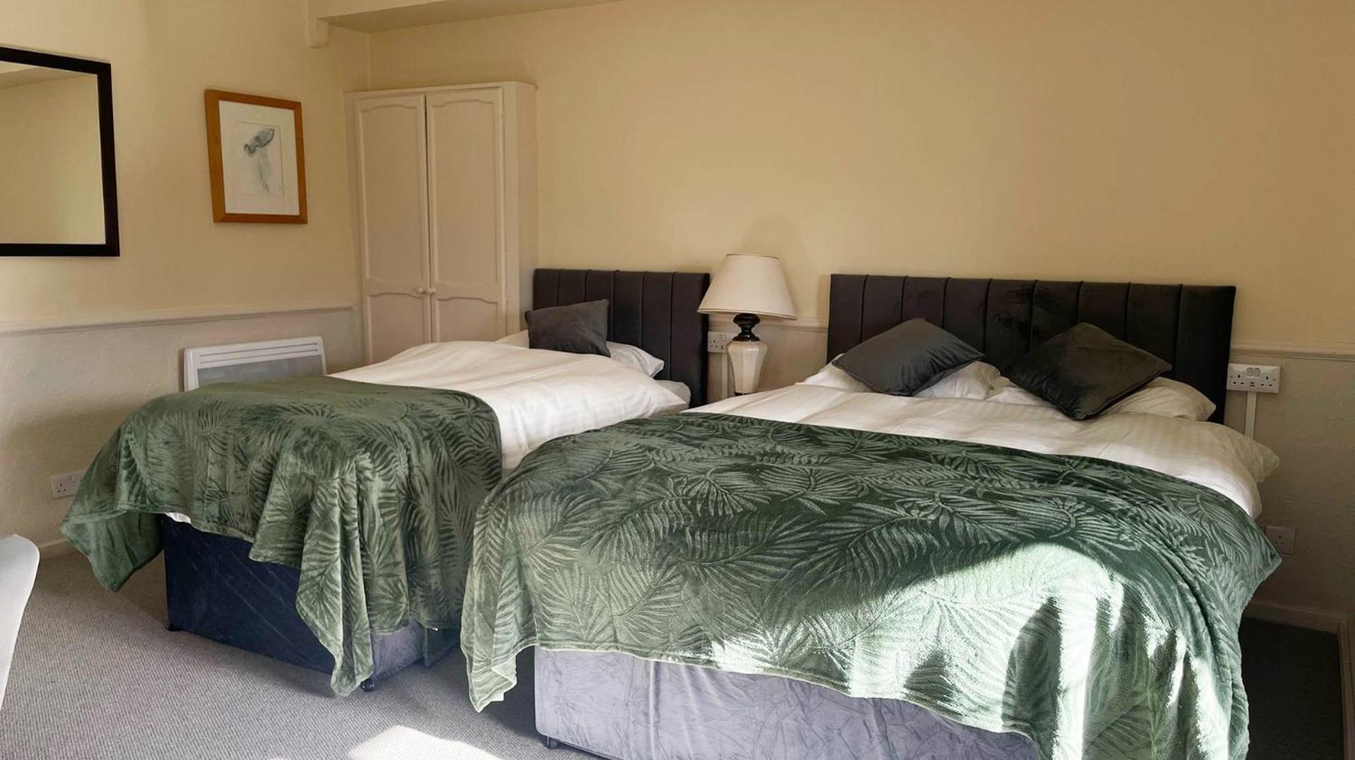The Sibson Inn Hotel Water Newton Екстериор снимка