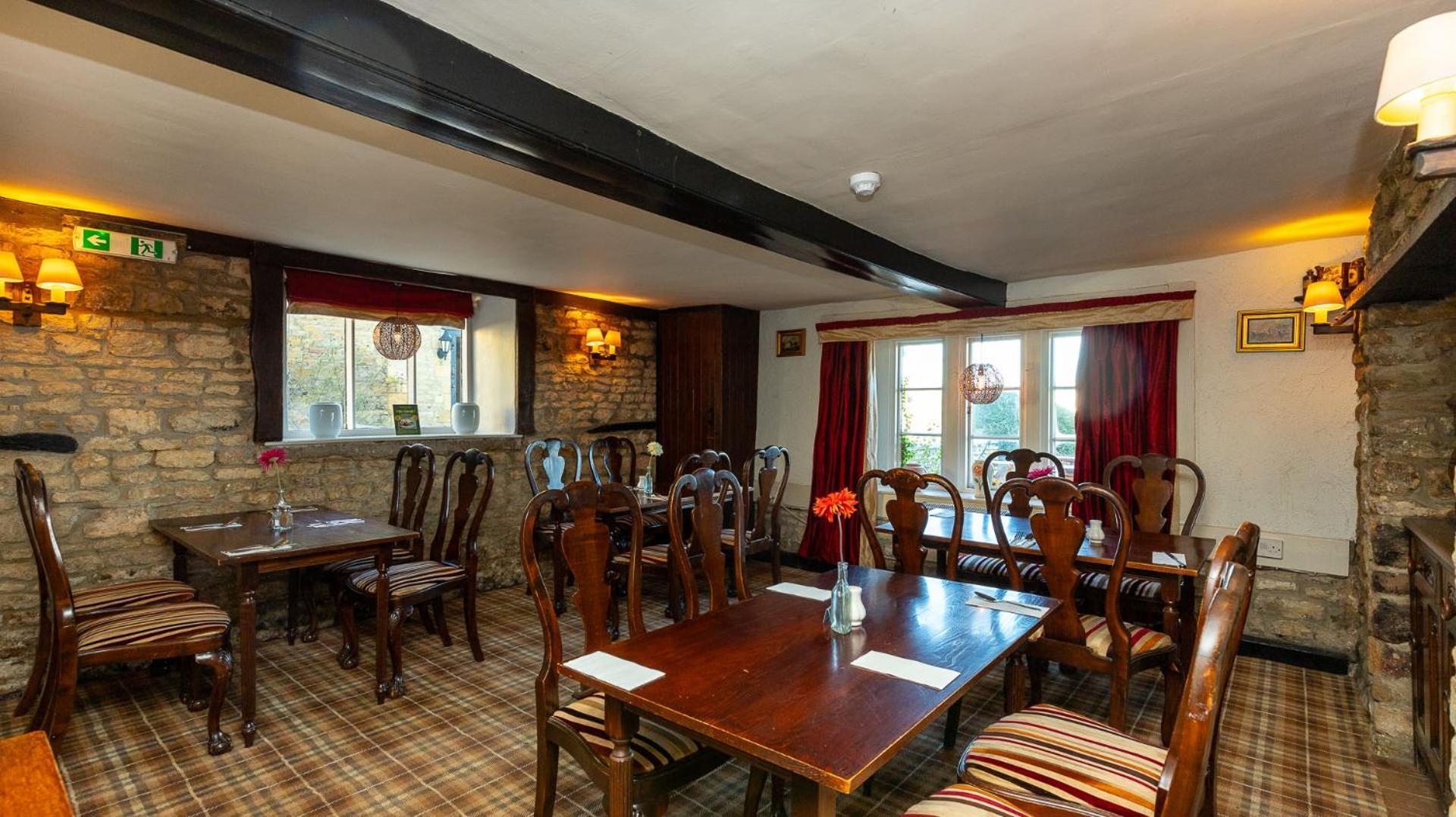 The Sibson Inn Hotel Water Newton Екстериор снимка