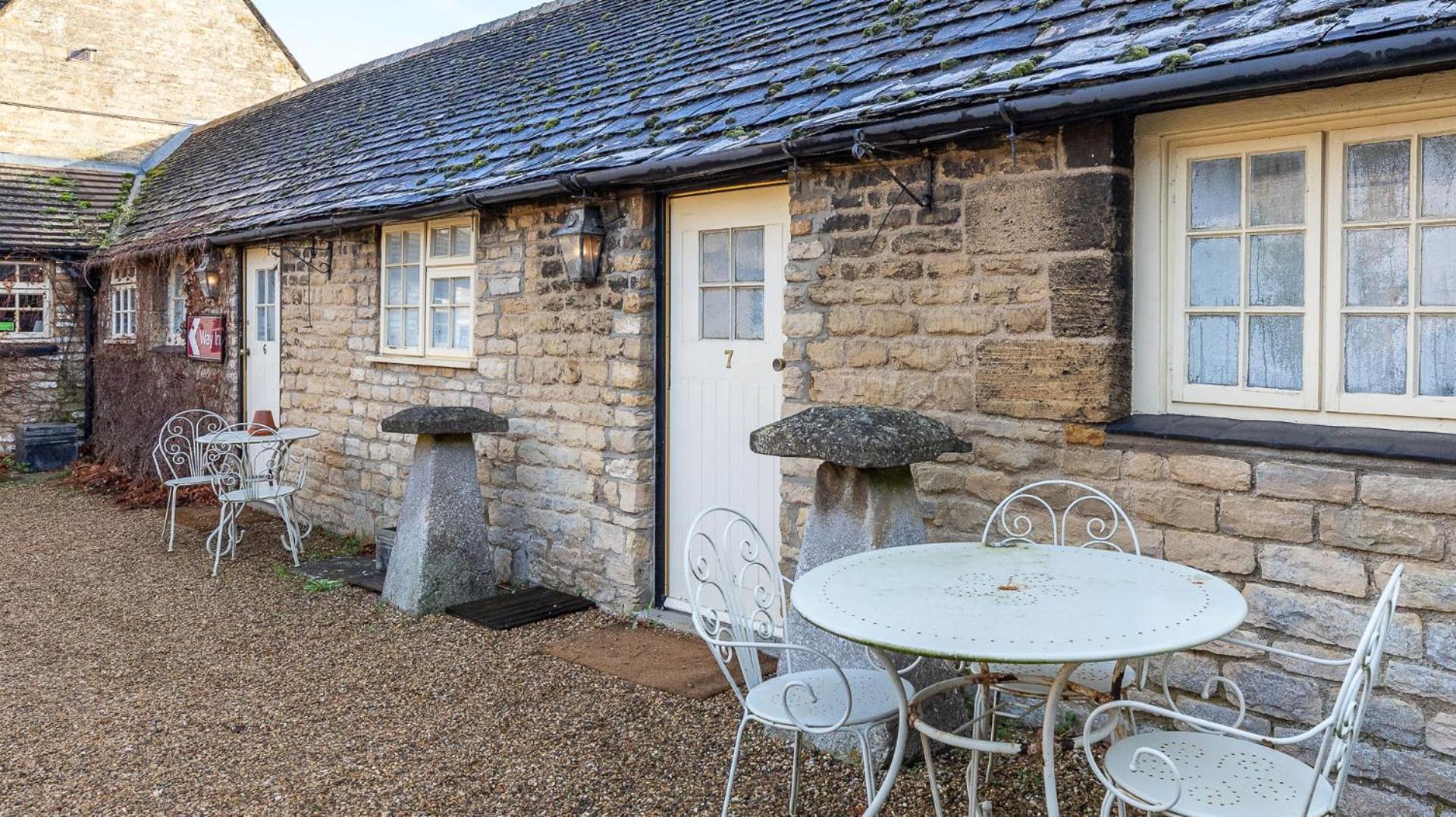 The Sibson Inn Hotel Water Newton Екстериор снимка