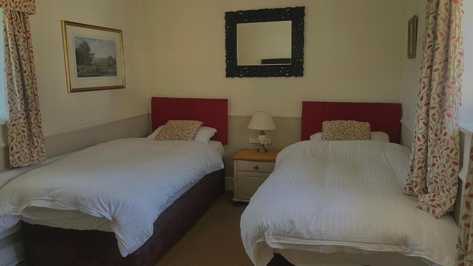 The Sibson Inn Hotel Water Newton Екстериор снимка