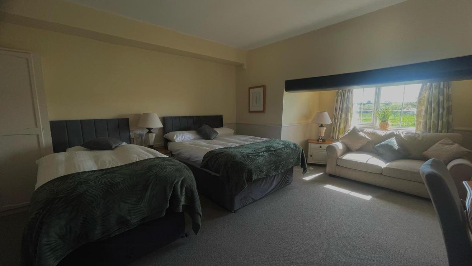 The Sibson Inn Hotel Water Newton Екстериор снимка