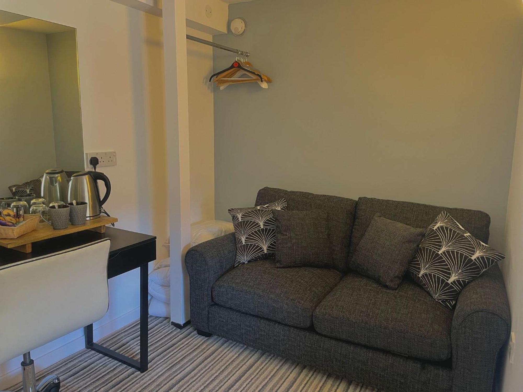 The Sibson Inn Hotel Water Newton Екстериор снимка