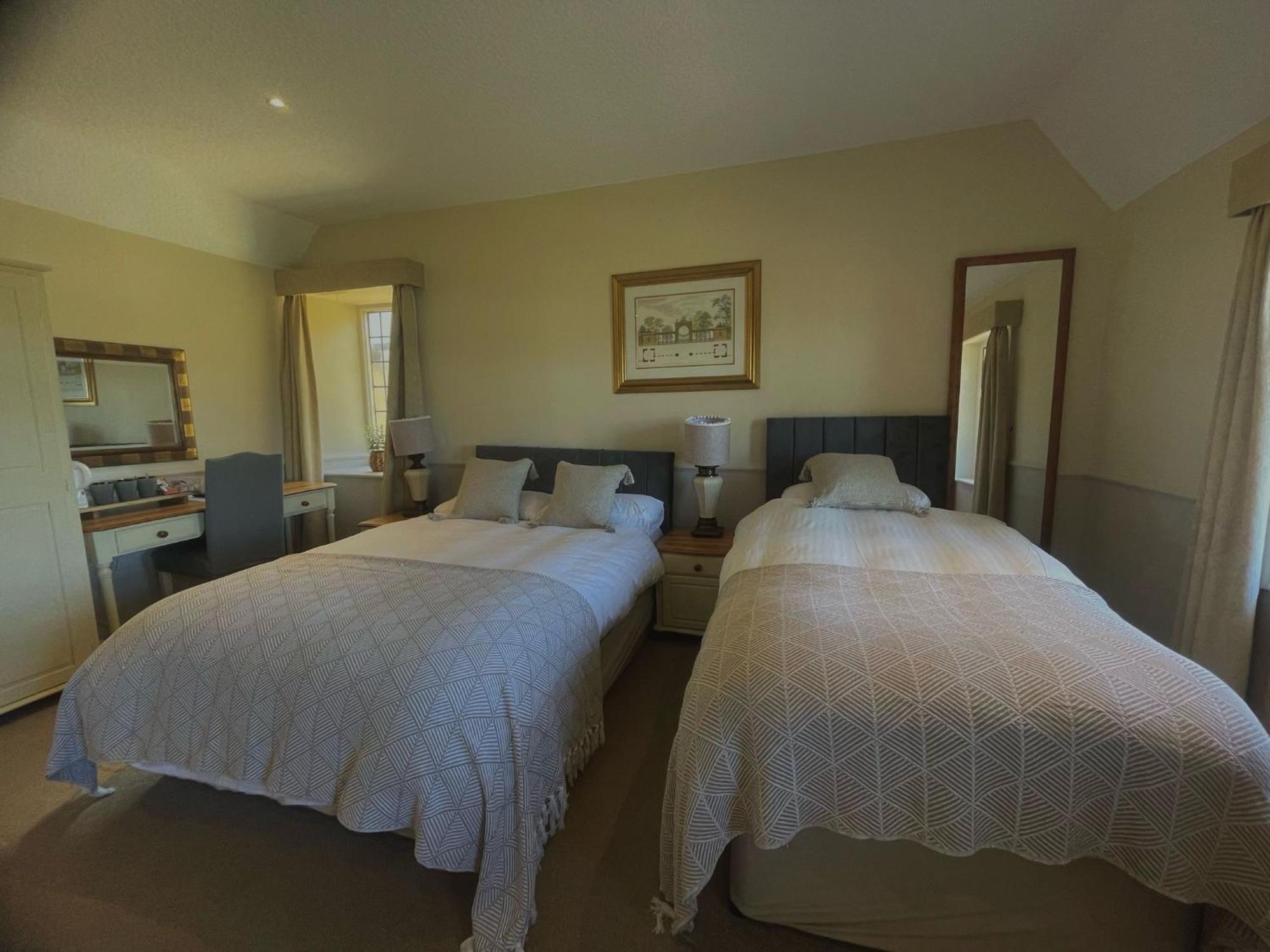 The Sibson Inn Hotel Water Newton Екстериор снимка