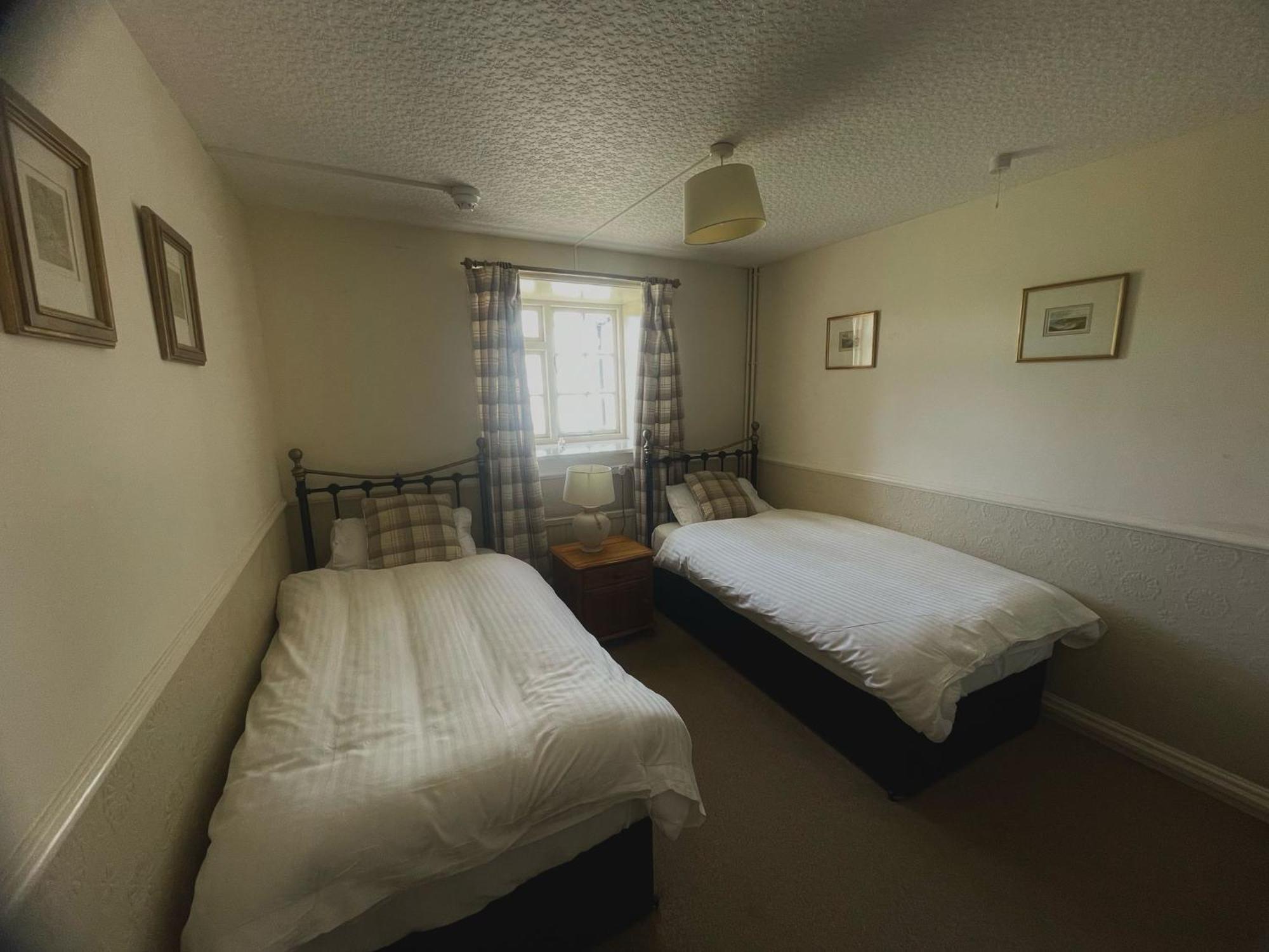 The Sibson Inn Hotel Water Newton Екстериор снимка