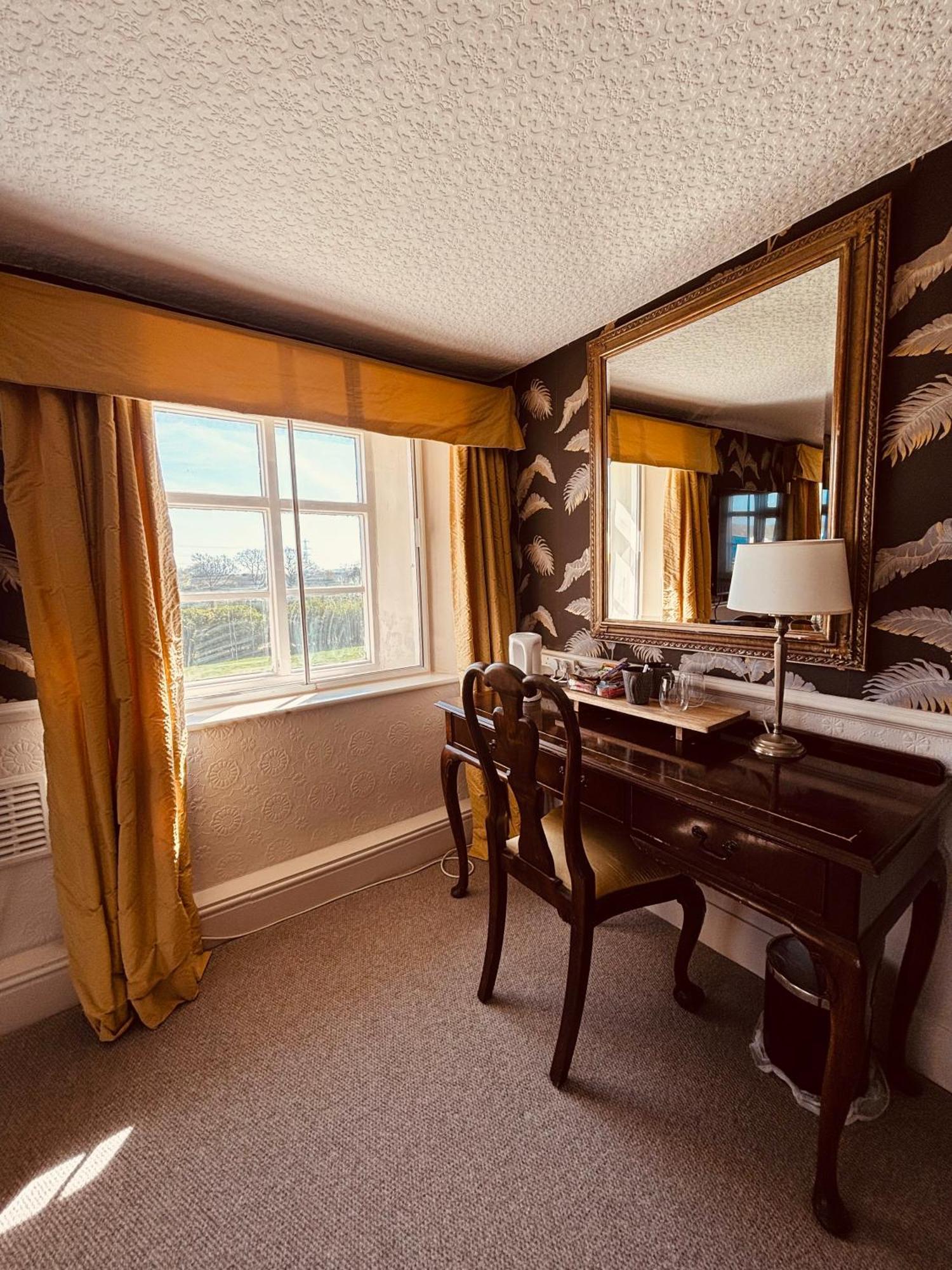 The Sibson Inn Hotel Water Newton Екстериор снимка