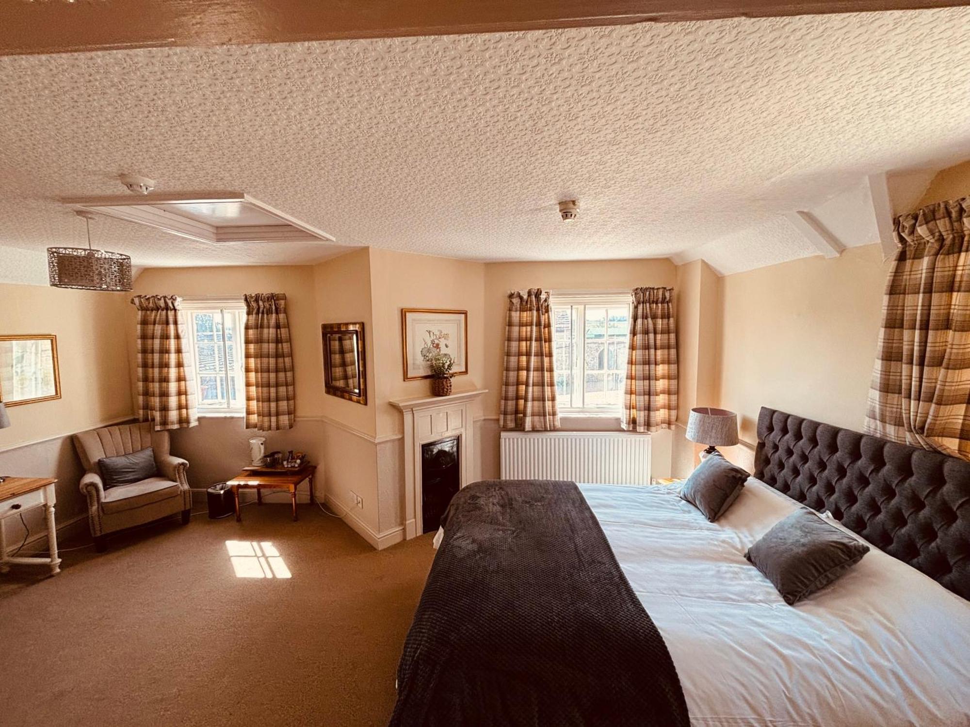 The Sibson Inn Hotel Water Newton Екстериор снимка