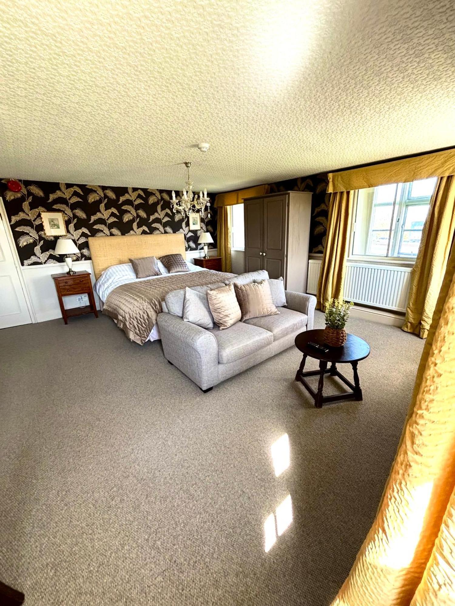 The Sibson Inn Hotel Water Newton Екстериор снимка