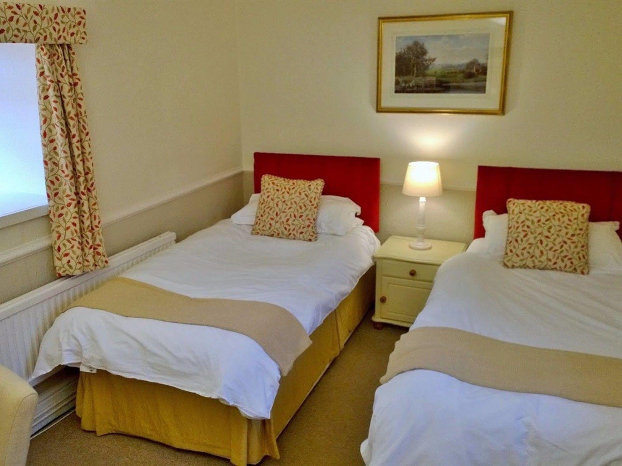 The Sibson Inn Hotel Water Newton Екстериор снимка